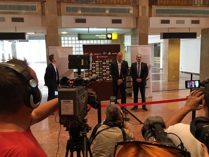 View image on Twitter