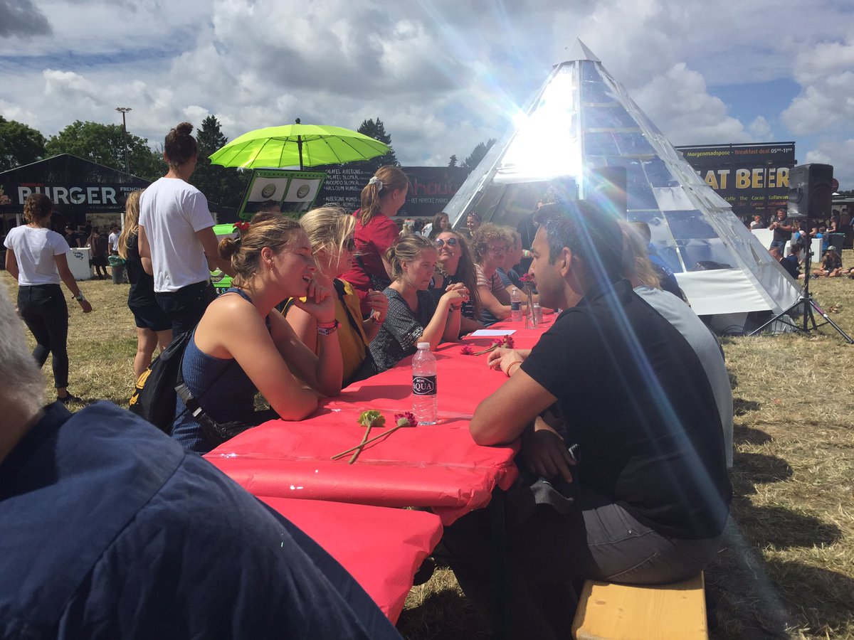 Samtalesaloner med unge på @orangefeeling frihed lighed fællesskab #dkpol <a href="/alternativet_/">Alternativet</a> <a href="/ungdomsbureauet/">Ungdomsbureauet</a>