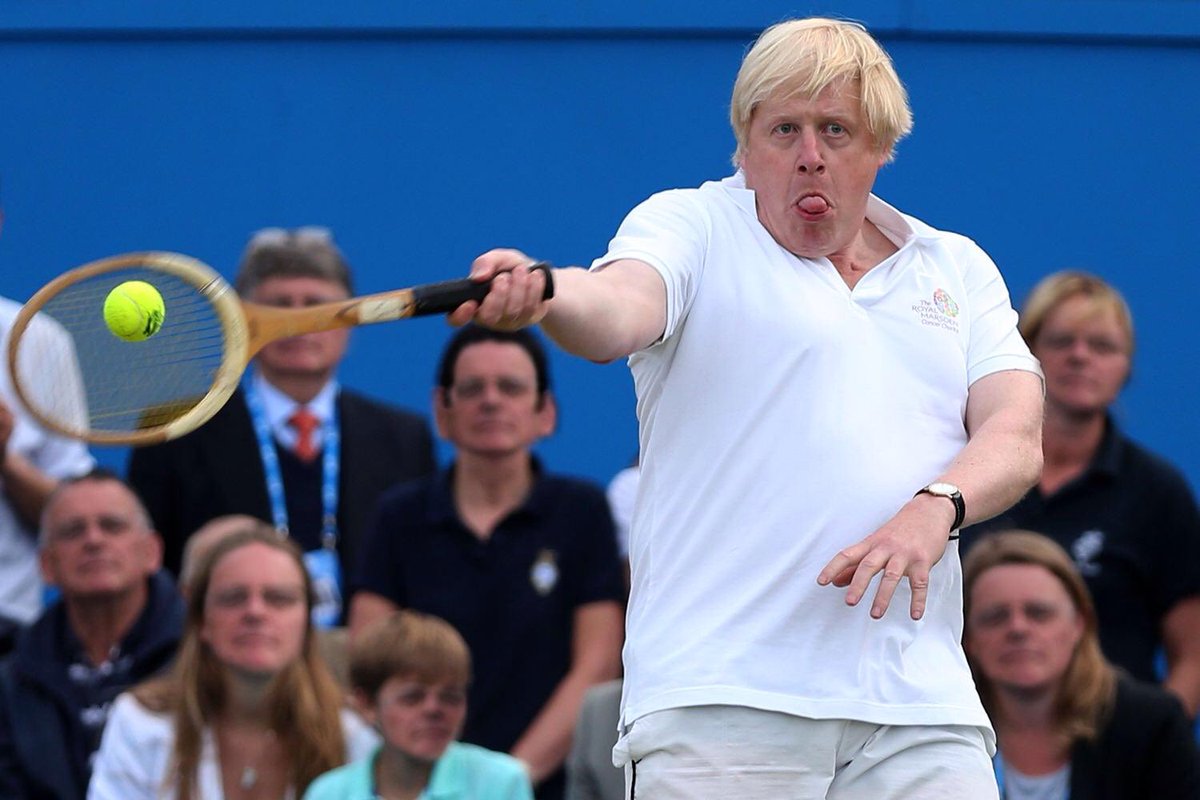 ClassicPicx_'s tweet photo. Boris Becker, aged just 17, winning his first ever #Wimbledon. Pictured here in 1985. https://t.co/HkZkjlJzh4