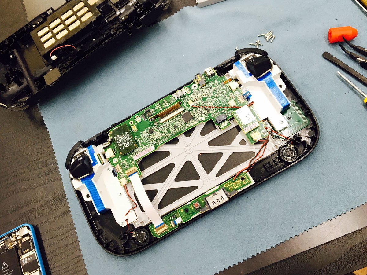 帯広でiphone ゲーム機修理 Twitterissa Splatoon スプラトゥーン や スーパーマリオメーカー で人気の Wii U のゲームパッドの修理 画面が映らない タッチパネルが反応しない アナログステックの反応がおかしい ご相談は0155 66 4480 T Co