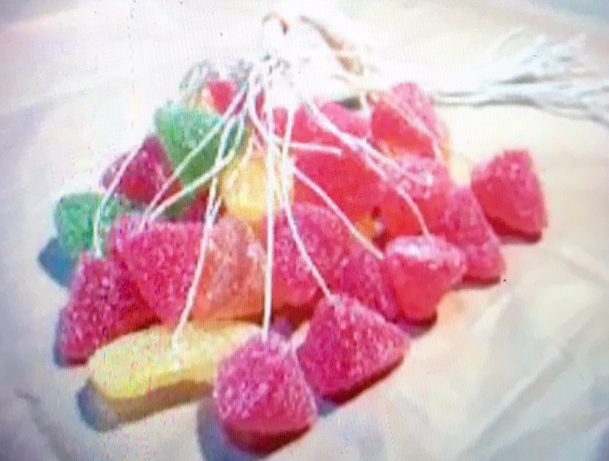 オダブツのジョー 昭和な食 紐付きフルーツ飴 これは今も売ってるかもしんない 紐をたどって飴がゲットできるのが なんとも魅力的でしたね 何度か知り合いに箱買いして 贈ったことがあって 大変喜ばれました T Co Gnmkqaatig Twitter