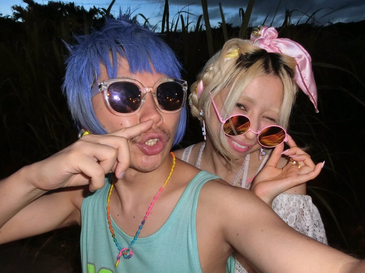 tokyofunks's tweet photo. 🌴今年もまた一つ歳をとることができました🌴
我がaz!誕生の瞬間を一番好きな沖縄aka宮古島で迎えていまぷ🍹
自然とバイブスを兼ね備えた🌺琉球🌺ネバーランドです🎂
そして誕生日と結婚記念日💍🐸🐒💕🍹#tokyofunks https://t.co/bhjvqy5SXQ