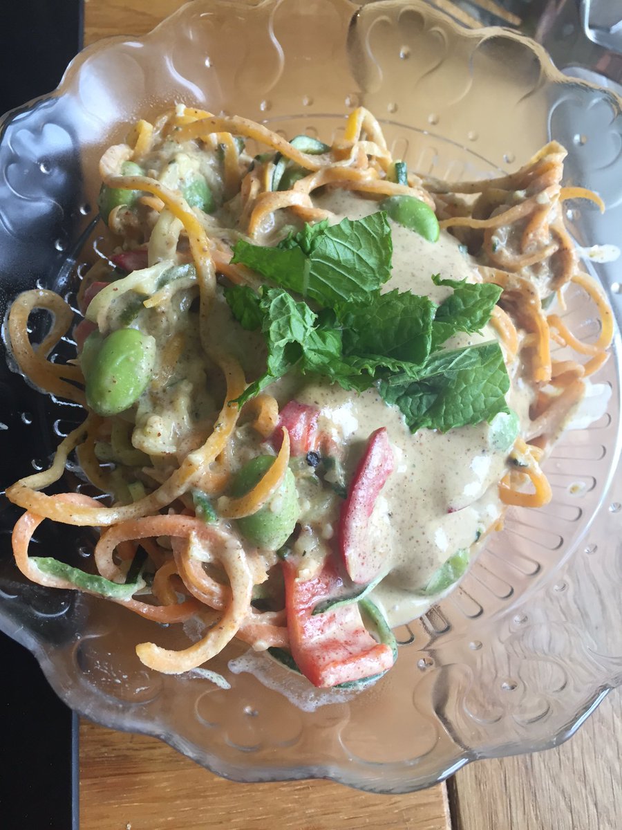 yogainthebarn's tweet photo. Yummy Raw Phad Thai at yesterday's workshop 🌱💚 #cheshire #events #rawfood #yoga #nourish https://t.co/uHtz2tOczN