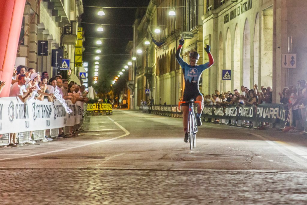 From Divano to Red Hook – Episodio 15 (la svolta) fixedforum.it/blog/2016/06/2…