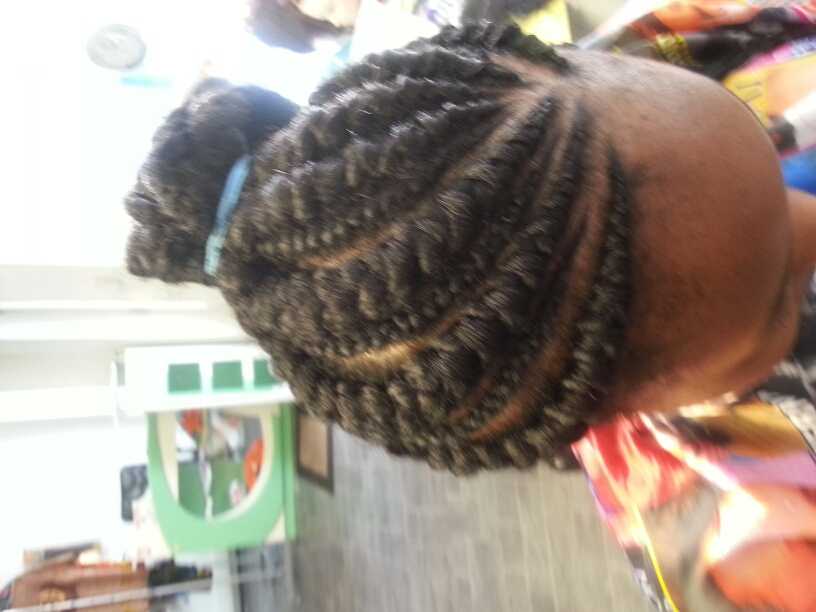 Hairvow's tweet photo. #Cornrows by Joymok #braids #hairstylists #blackhair #haironfleek #hairdressers https://t.co/PFpbDUqHRq https://t.co/Z2i72lfEPA