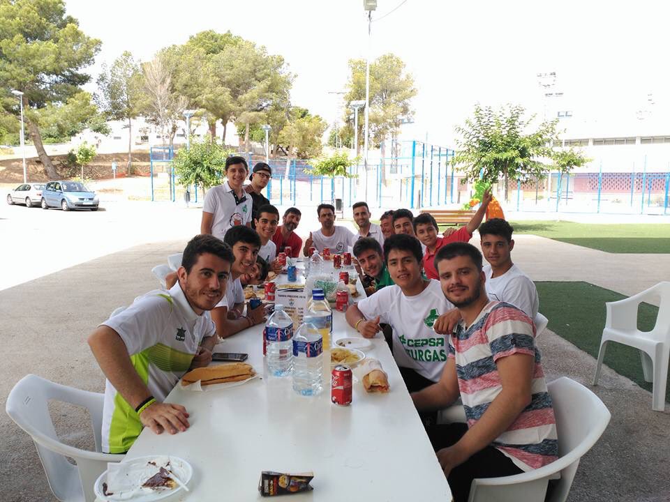 JuvenilCalpFuts's tweet photo. ¡CAMPEONES DEL 8º TORNEO DE ALFAZ DEL PI @CFSAlfaz ! 
#SeguimosFuncionando 
💪🏼⚽️🏆💚 https://t.co/XAVX3Waf0I