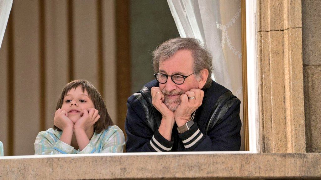 JokerCine's tweet image. Pan India, #RelianceEnt is re­leasing #TheBFG "Big friendly giant" Movie in 4 ­lang – Eng Hindi,Tamil &amp;amp;Telugu­.