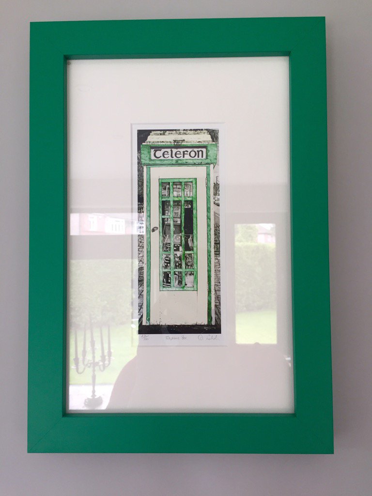 AmandaJBrunker's tweet photo. FINALLY I got to hang my @Artistorla telephone box. I ❤️ it. Over @DamienHurst as promised 😉 #Goodgirlsgoontop https://t.co/DzlWmv2nSX