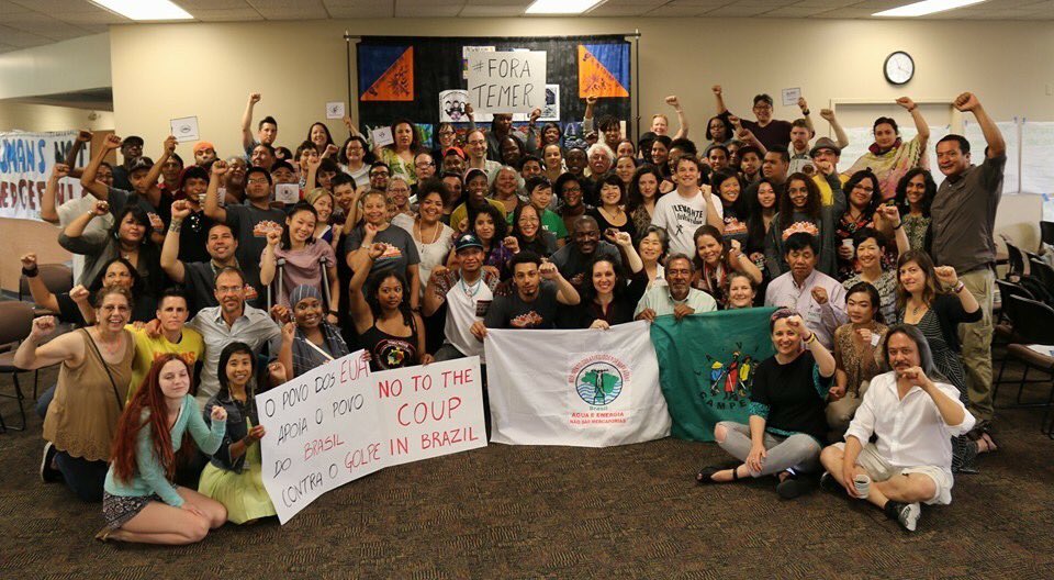 GrassrootsIntl's tweet image. @GrassrootsIntl with @CJAOurPower in solidarity with @MAB_Brasil, standing against the coup.  #NaoalGolpe #ForaTemer