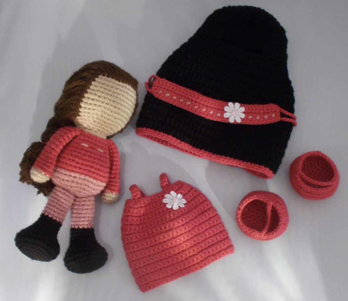 MaryamTeddies's tweet photo. MARYAM TEDDIES PROVIDING YOU WITH #FACELESS #CROCHET #DOLLS AND #TEDDIES 4 YOUR CHILDREN. #HANDMADE #NOTINTHESHOPS https://t.co/u0XHr6w47C