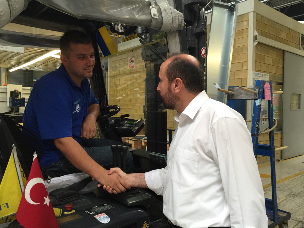 Siemens (Gebze) 15:30-23:30 vardiyasında çalışan üyelerimizi ziyaret ederek Yaklaşan Ramazan Bayramlarını kutladık.