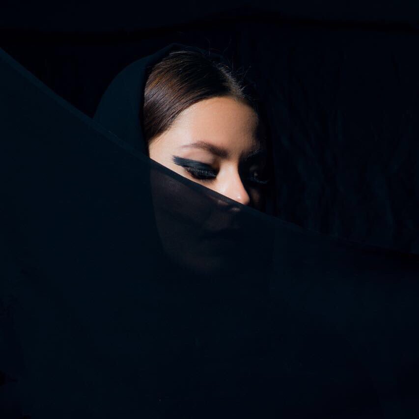 MAC_Mariam_K's tweet photo. Wear your #liner differently this season #Ramadan2016 #MiddleEast #mactrends https://t.co/yaAOzyuXVR