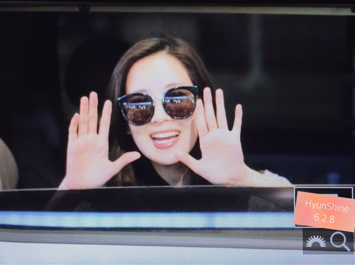 [PIC][27-06-2016]SeoHyun trở về Hàn Quốc vào tối nay Cl9bEwnVYAAx-VI