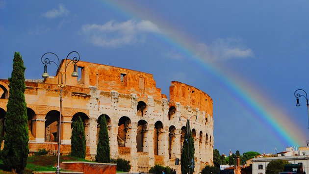 TravelPulse's tweet photo. Rome's top 5 #attractions according to locals! #tourism #traveltips #traveladvice https://t.co/pLepMsQifR https://t.co/mqoa4MfiVr