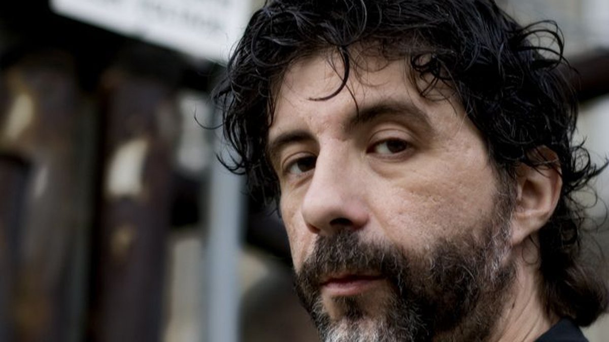 rtve's tweet photo. Muere el escritor franco-canadiense Maurice G. Dantec a los 57 años https://t.co/Q55gaSJqI9 https://t.co/tfvxPXNc5Y