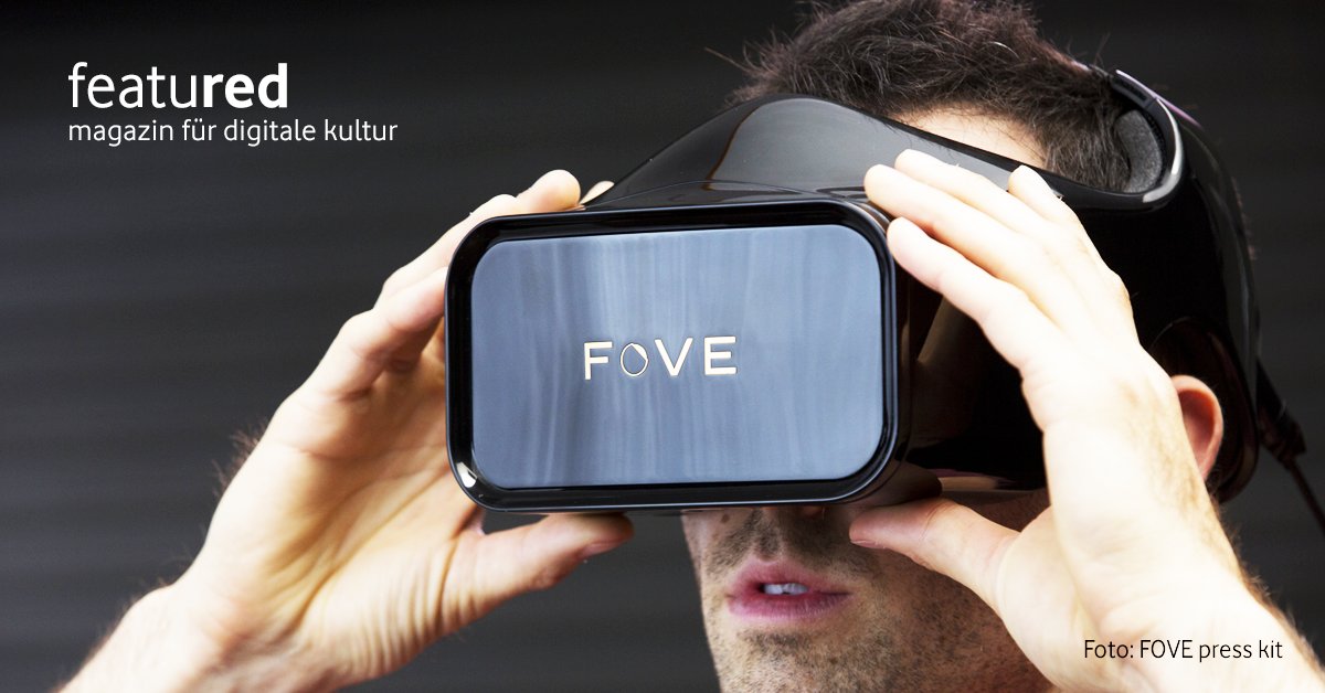 Steelseries hs1. Vr ф315. Гаджеты. Люди с гаджетами. Выступление гаджет.