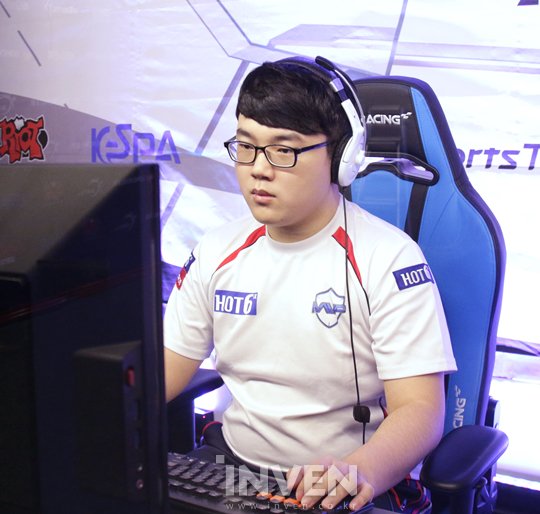 wldnjsldj's tweet photo. [롤챔스 섬머] MVP, 뛰어난 집중력과 교전 능력으로 롱주 2:0 격파
#유다이소 #오피다이소 #유흥다이소
https://t.co/LaLoxjGfEc https://t.co/0OCKoalNLI