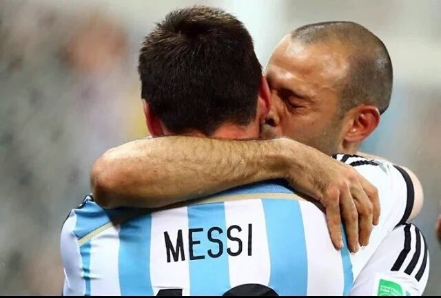 jonasvodkas's tweet photo. Me duele mil veces más su renuncia que haber perdido otra final #NoTeVayasMasche #NoTeVayasLio https://t.co/AGbVuk07Kg