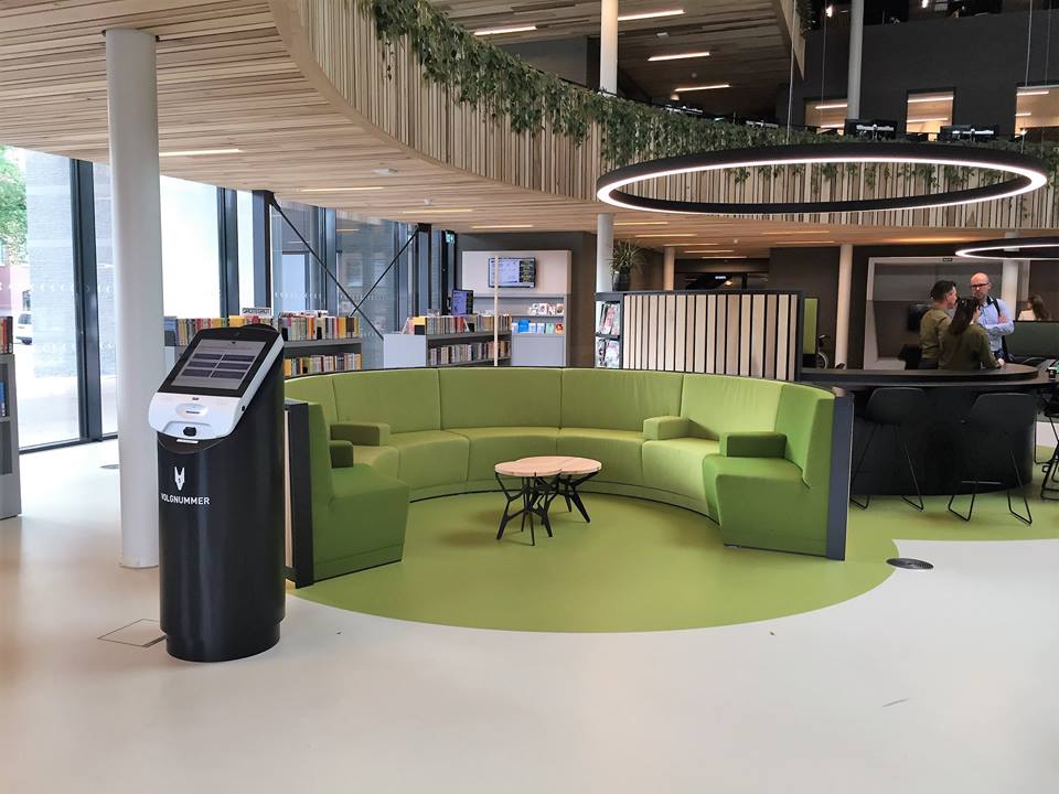 Huis van de Gemeente Peel en Maas meest energieopwekkend gemeentehuis van Nederland gloeipeelenmaas.nl/huis-van-de-ge…