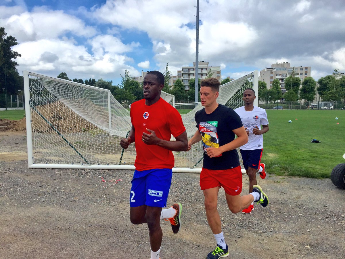 La reprise avec programme pré-saison 2016/2017 Cl9iTcCWEAIgXEV
