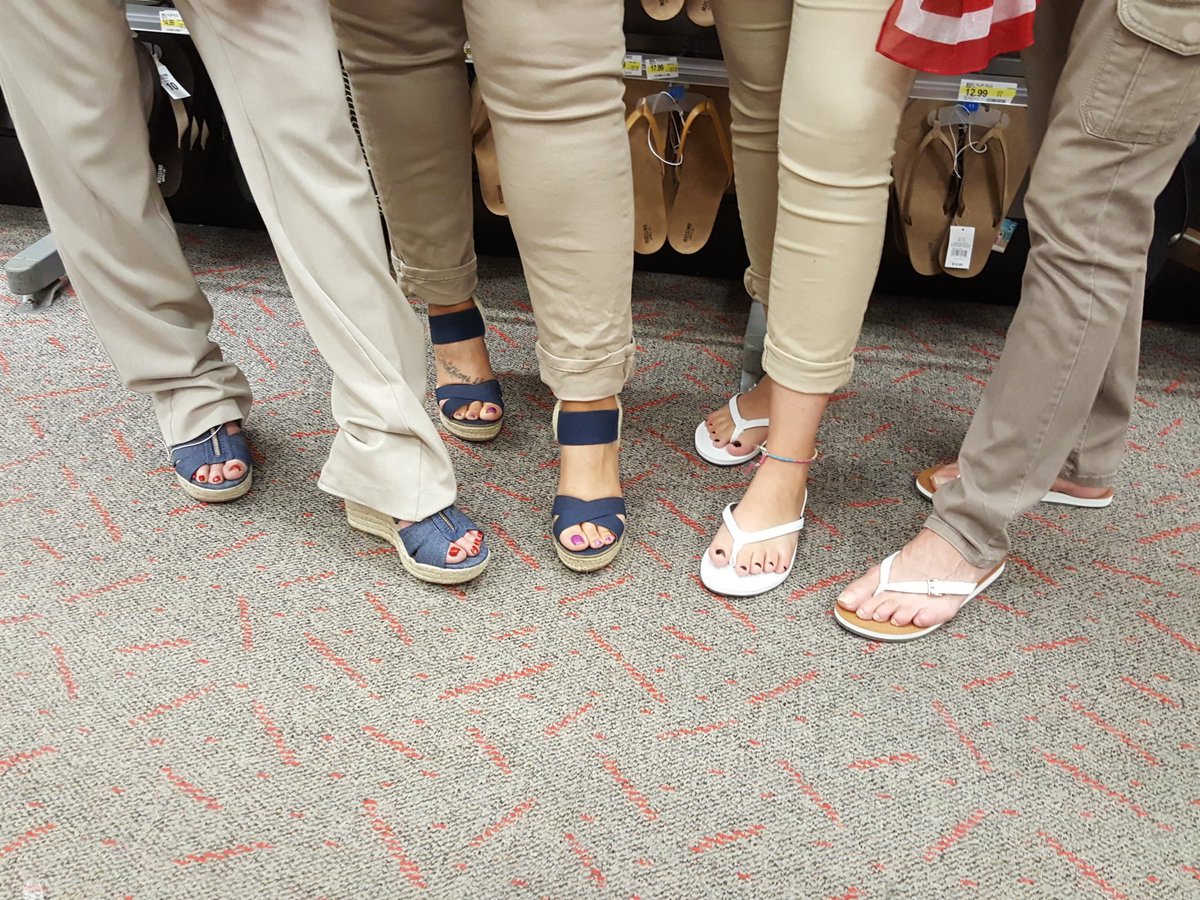 jmorganiii2's tweet photo. Kicking off the 4th! #T1945 #salesville #d129coinchasers #9daysofdeals @EspositoHarmon @AmberHafron @A_Leigh_ https://t.co/qySET1yqer