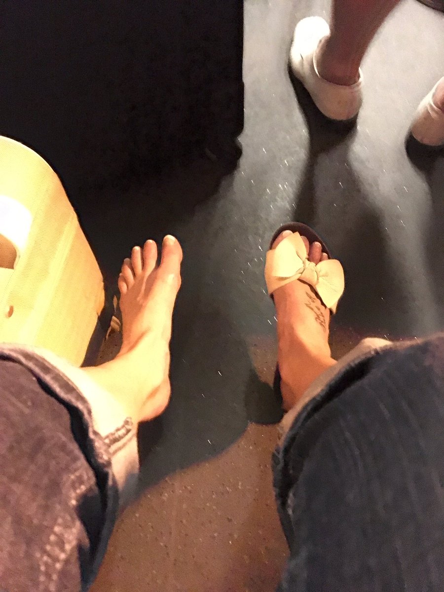 DenverMusicExmr's tweet image. When you lose a flip flop down to the tracks whilst boarding the train at DIA. #notreallife #shoelessindenver