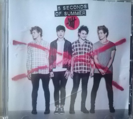 PunkSauceUpdate's tweet photo. 2 years since those dorks released their first album
I could not be more proud ♥
#2YearsSince5SOSDebutAlbum https://t.co/IqqeeKSqhC