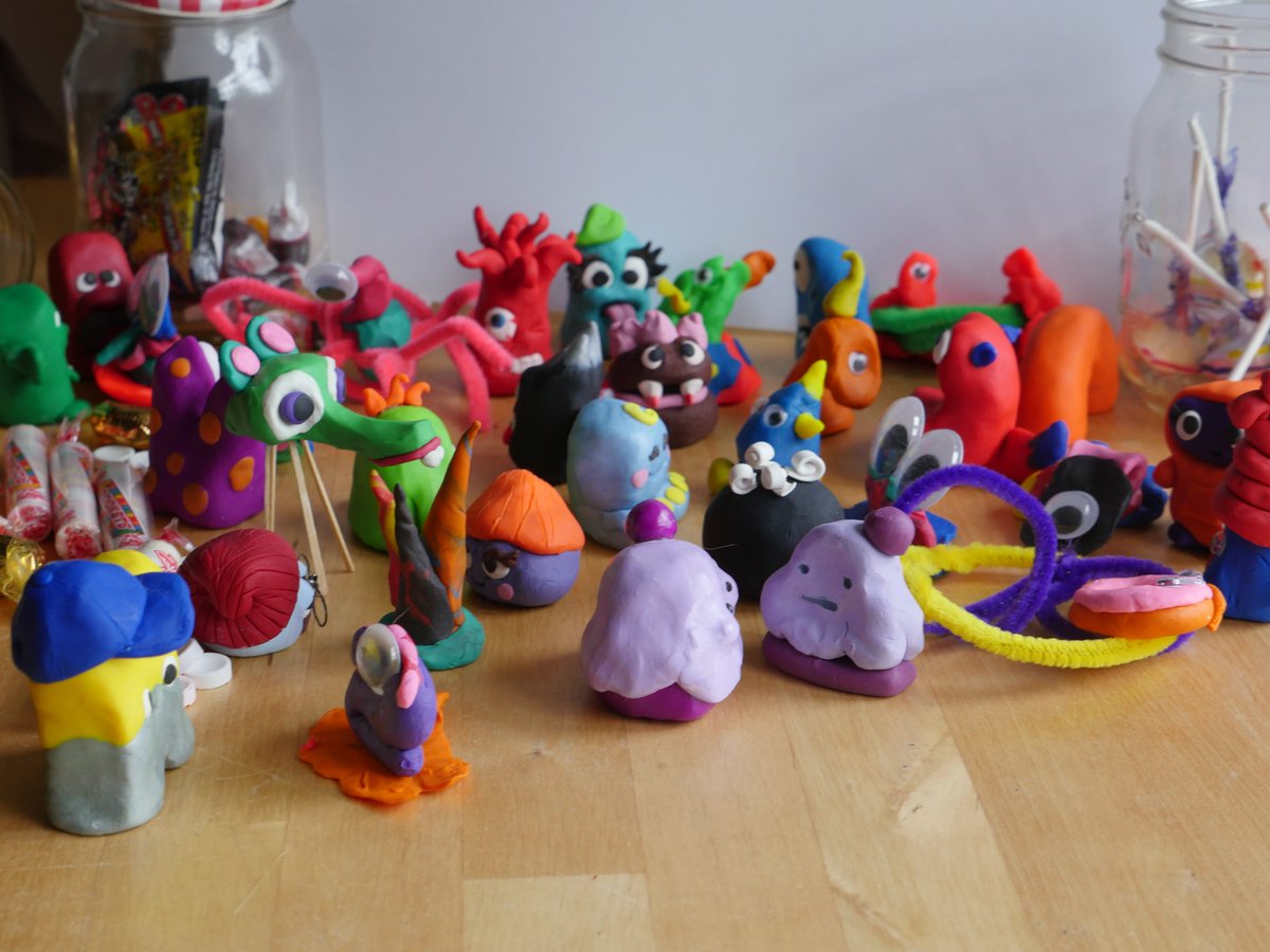 *babblebabblebabblewhataGREATpartybabblebabble*
[Cedric] Hey where's Pops?