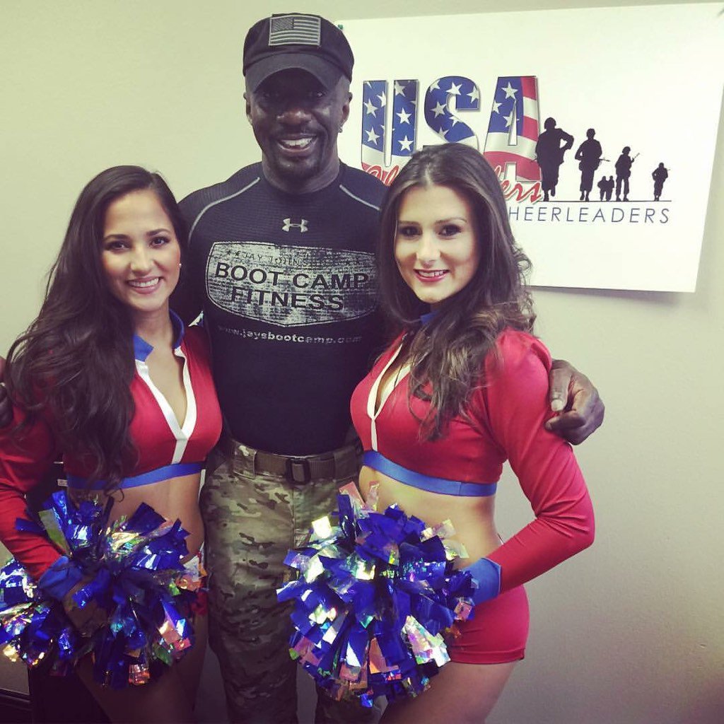 USACheerTX's tweet photo. We're available for booking. We'll volunteer @ your next event! jessicakalil@usacheerleaders.org @USACheerleaders https://t.co/a6h8lujxjZ