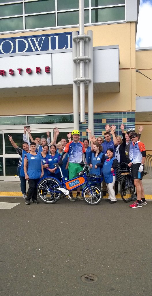 meetgoodwill's tweet photo. Two riders one ultra marathoner #goodtoride @ Clackamas Goodwill after 20 plus miles from Sandy @dudeitsICE #pdx https://t.co/ltslD8fjvu