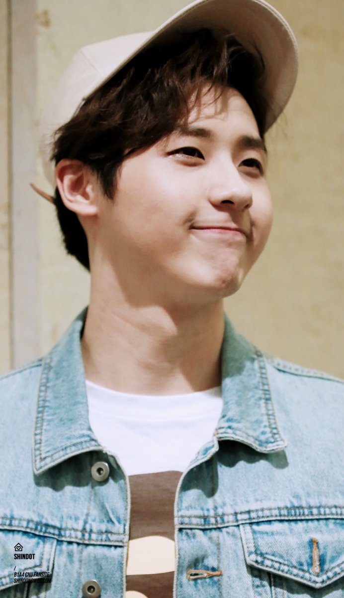 웃을때 제일 예쁜 오늘은 신우의 생일! 앞으로 네 앞에 놓일 수많은 도전을 응원해. 우리앞에 보여질 너의 모습 기다리고, 또 기대할게♡ #HAPPYCNUDAY #인간적으로갓신우생축 #태어나줘서고마워신우야