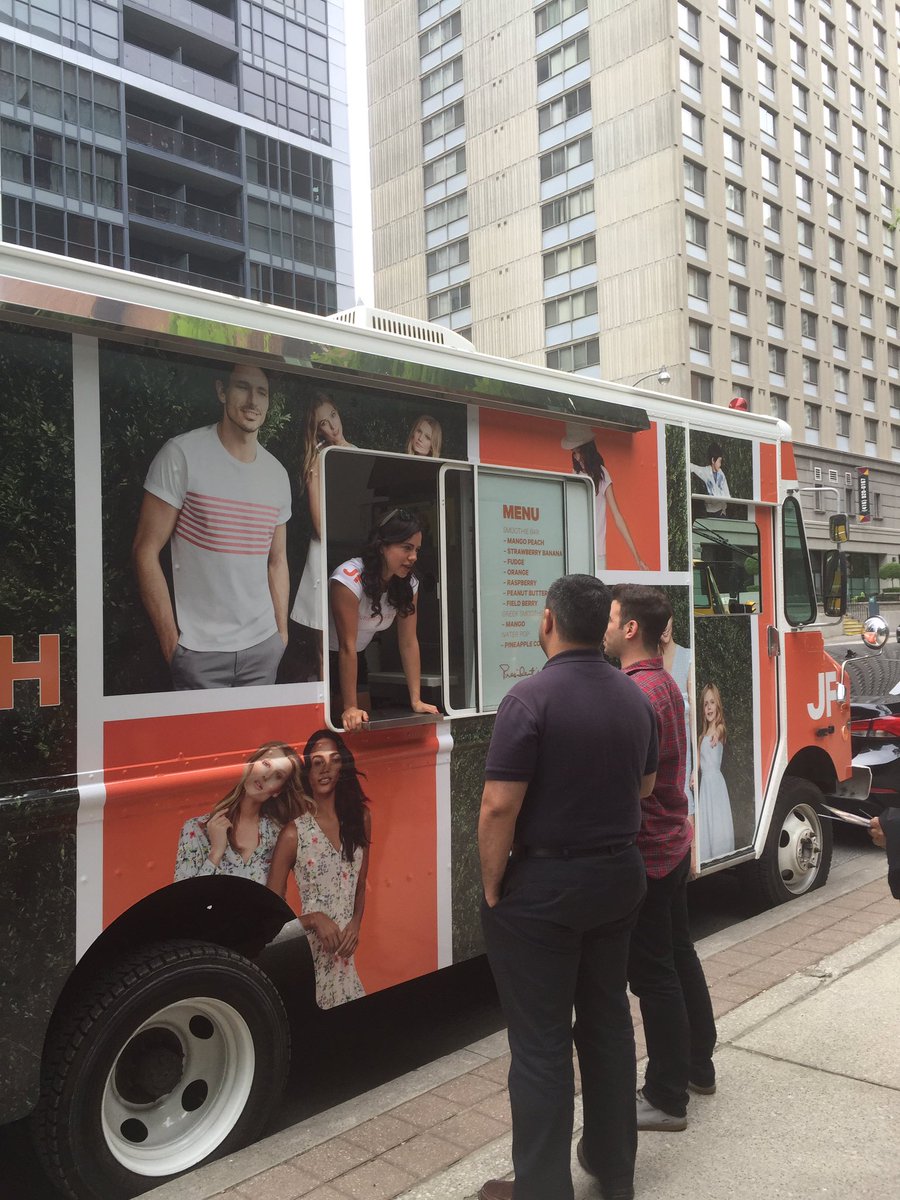 Marketing_Mag's tweet photo. A few more photos of the @JoeFresh ice cream truck. #SummerReFRESH https://t.co/Moh2AAIC2F
