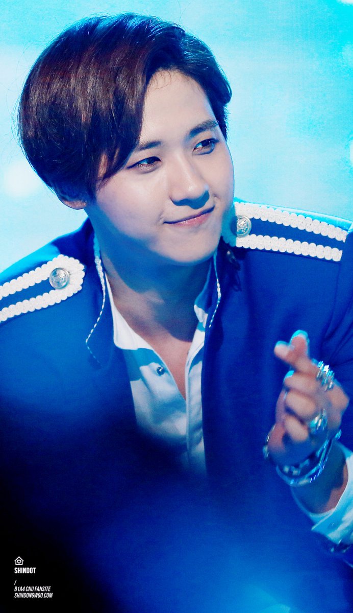 shin_dot's tweet photo. 신우의 26살 생일을 진심으로 축하합니다! 여러분 모두모두 신우 꿈 꾸세요! 지금 신우가 모두의 꿈에 나타날거에요 뿅♡ #HAPPYCNUDAY #인간적으로갓신우생축 #태어나줘서고마워신우야 https://t.co/IygJzEz8LF