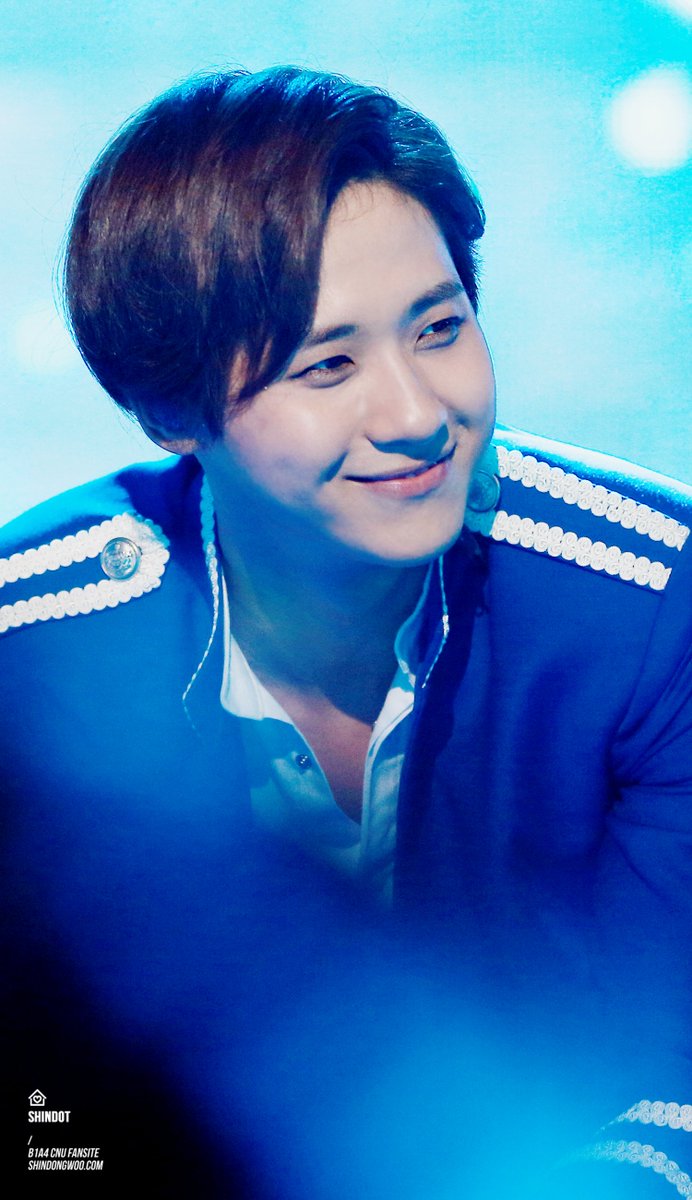 신우의 26살 생일을 진심으로 축하합니다! 여러분 모두모두 신우 꿈 꾸세요! 지금 신우가 모두의 꿈에 나타날거에요 뿅♡ #HAPPYCNUDAY #인간적으로갓신우생축 #태어나줘서고마워신우야