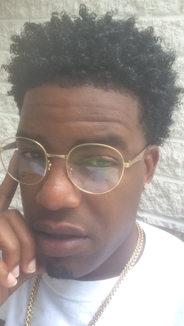 V12WRIST's tweet image. "⚓️" This shih is above the shoulders. #Carlitozway #trapthalete #Blackindian #savagegodz #anchorgang #omerta #solid