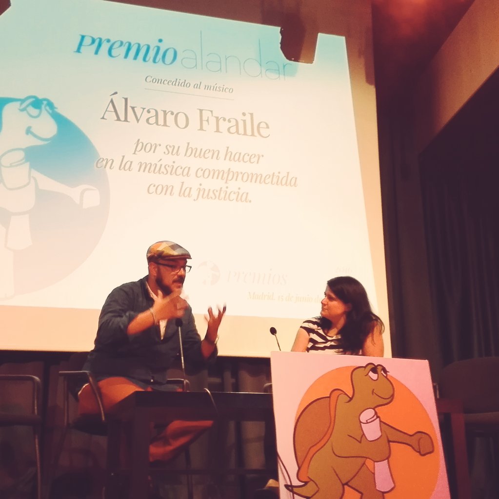 soyalexdelgado's tweet photo. Aquí, en la entrega de Premios de @alandar . Que parece que @alvaro_fraile hace cosas buenas... ¡Enhorabuena, amigo! https://t.co/JD1ha3E04W