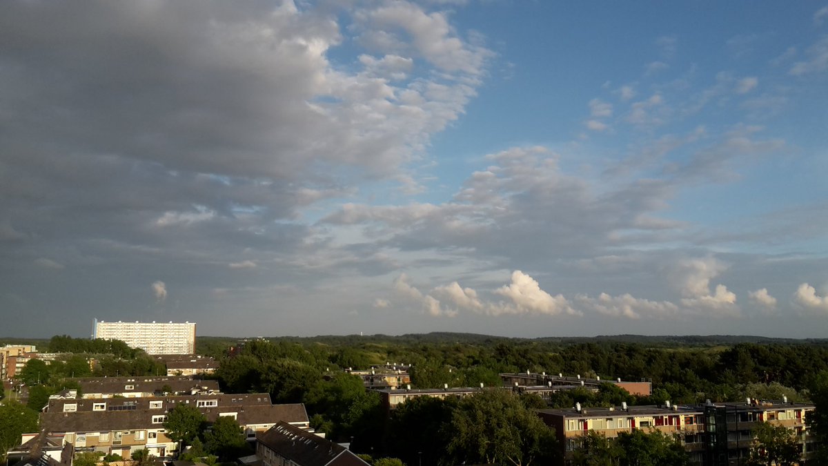 MOldenburg64's tweet photo. #IJmuiden #Zeewijk is vaak juist héél mooi! https://t.co/Yahm9RrjMd