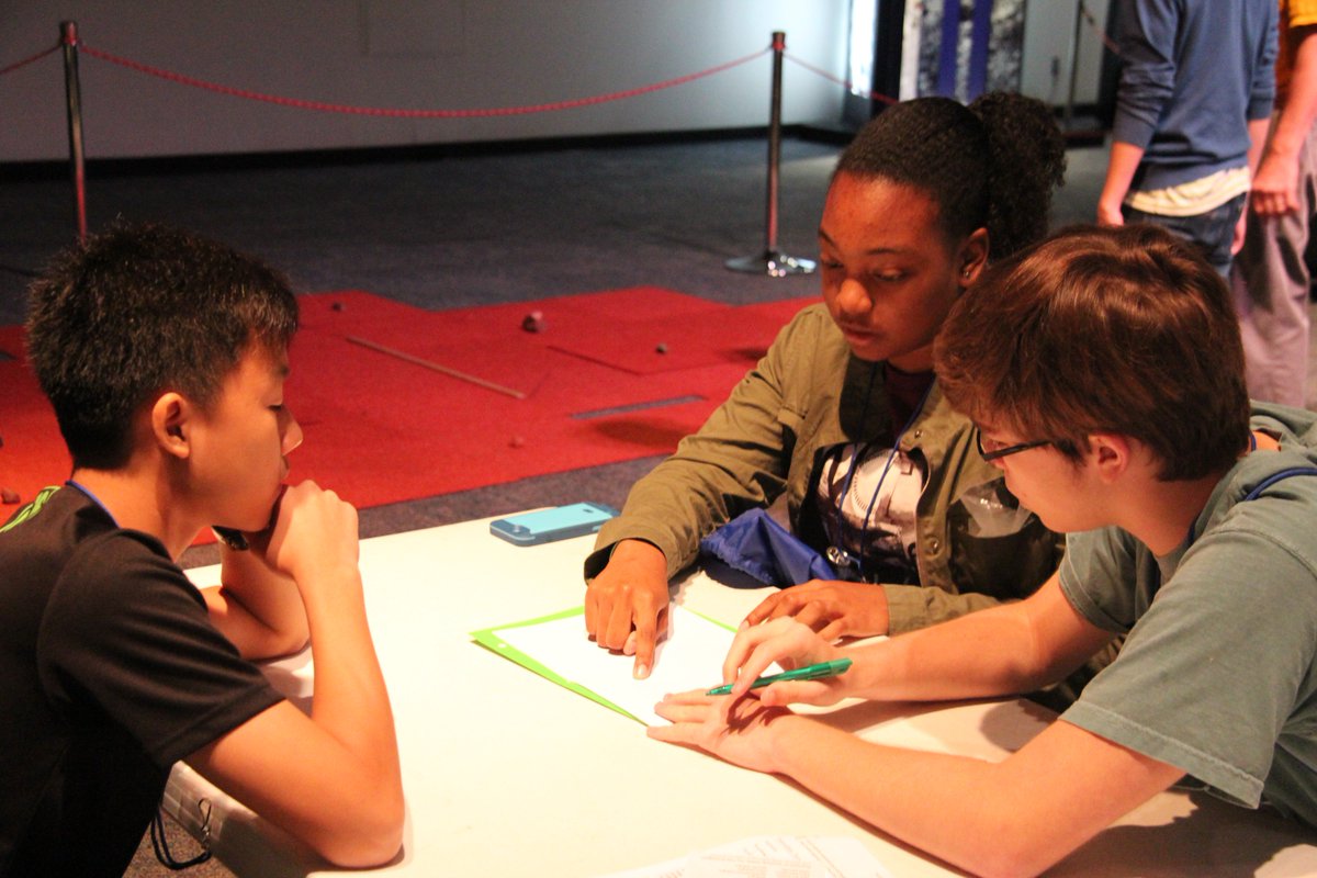 YWCPAHISD's tweet photo. #YWCPA Roses are collaborating and learning with their peers from @CiteEspace &amp; @ScienceCentreSG #MarsTogether https://t.co/LiaomHikH3
