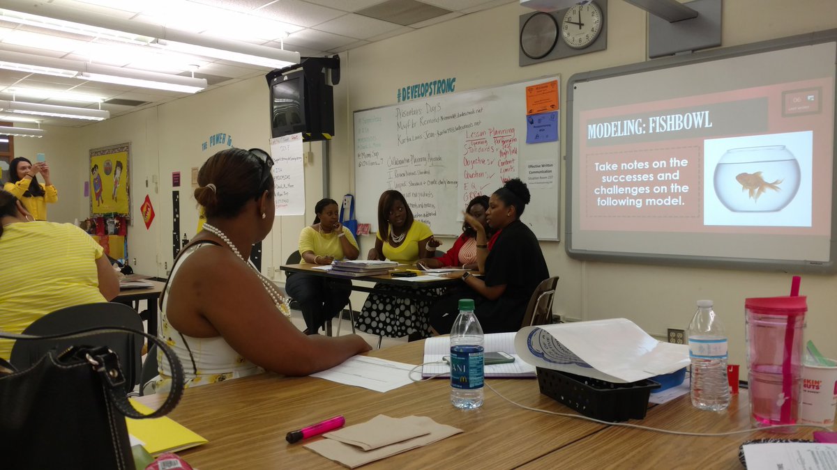 monchybird's tweet photo. Fish bowl 1 in action. #supportstrong #developstrong https://t.co/RwRYDpwATX