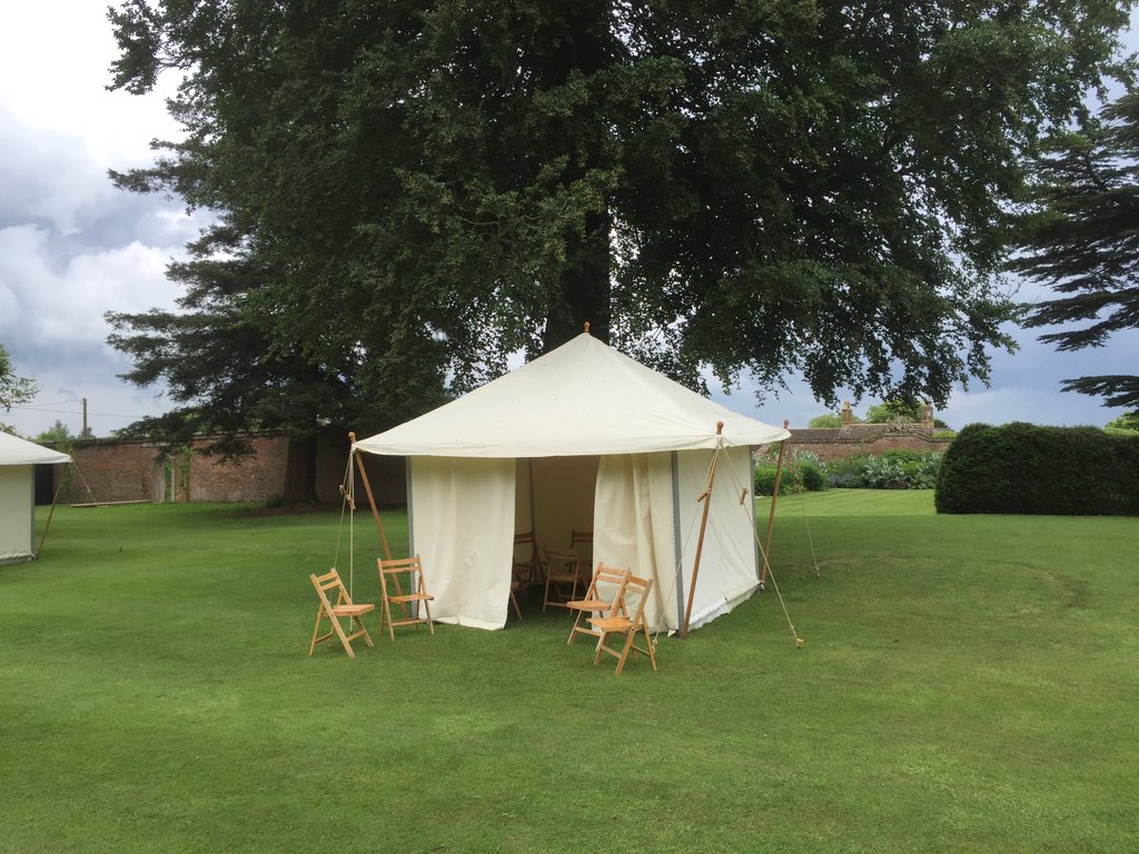 bigtopmania's tweet photo. Check out these babies we Installed this week at #NevilHoltOpera. 10 as #picnictents @MarqueeHour @Barkersmarquees https://t.co/Hm0XTkIoq0