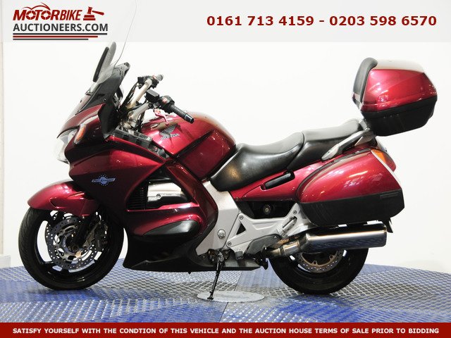 BikeAuctioneers's tweet photo. Only 5 minutes to go on this HONDA ST1300A-4 https://t.co/c9oVJcWfYE https://t.co/LE3TEozXu4