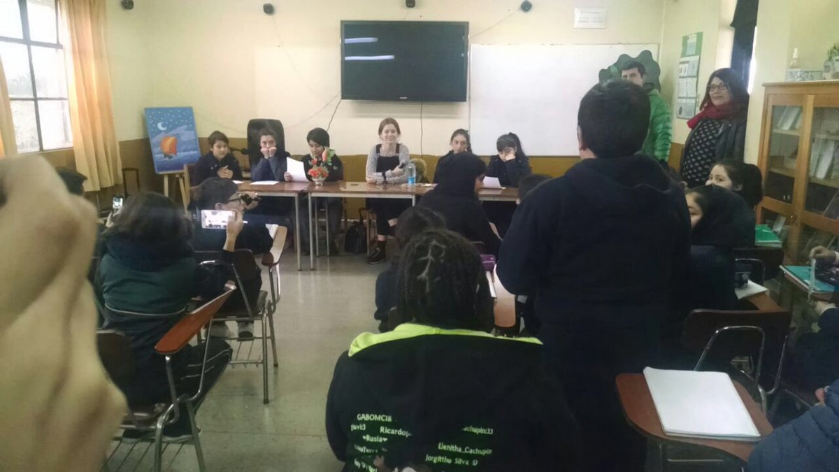 Ya estamos con <a href="/mdigirolamoa/">Mariana di Girolamo</a> en la Escuela Antilhue de #Pudahuel