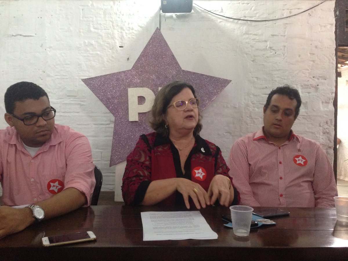 jc_pe's tweet photo. #JCPolitica Deputada @teresaleitao_ oficializa pré-candidatura à prefeitura de Olinda. https://t.co/kbdDU3YvHu