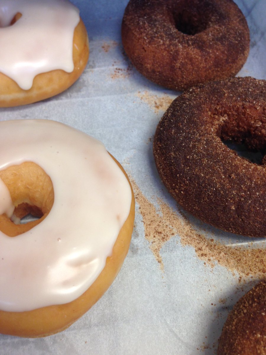 sexyllamacoffee's tweet photo. These would look better in someone's belly! Hanging out at @JKAdamsCo until 2pm! Cold brew and bubble tea! https://t.co/Av5gHaeWse