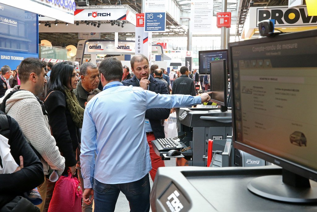EQUIP_AUTO's tweet image. [Daily pic]  Salon / Show #EQUIPAUTO2015 buff.ly/1NS5qlQ
