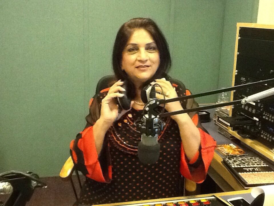 lycagoldradio's tweet photo. #Drivetime with @SaritaSabharwal 3.30-7pm #EntertainmentOnLoop #news #traffic #hitsongs MISS IT then MISS OUT !! https://t.co/RxkIhXtkOC