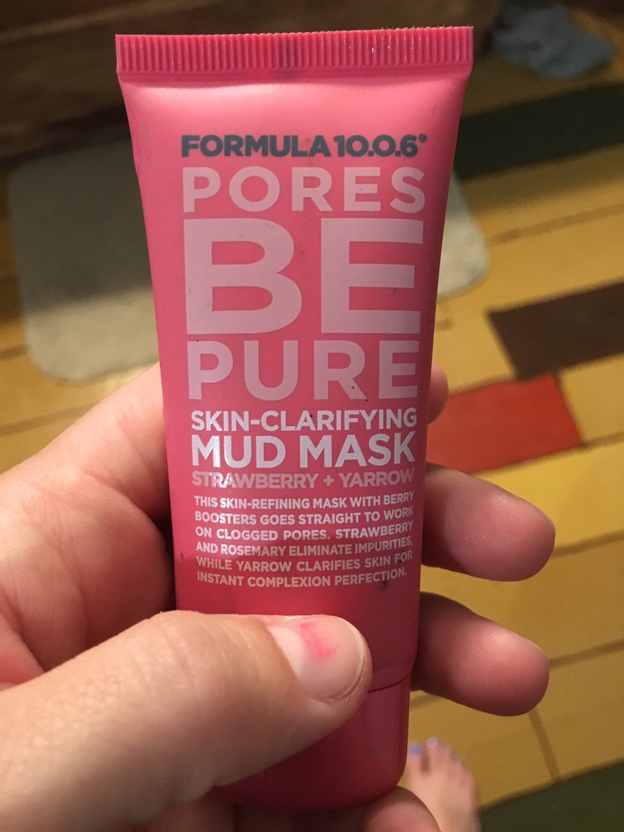 ainSLAYeveryday's tweet photo. I love this shit. I can feel my pores becoming cleaner as the mask dries. #formula10.0.6 https://t.co/stWeTJf4f6