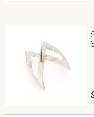 ItsMeMarylin's tweet photo. Trop contente !!!! J'ai eu la bague aux enchères ! 😍💪🏼❤️ #SophiaBush @SophiaBush #IWinn https://t.co/dmOOB2F8UF