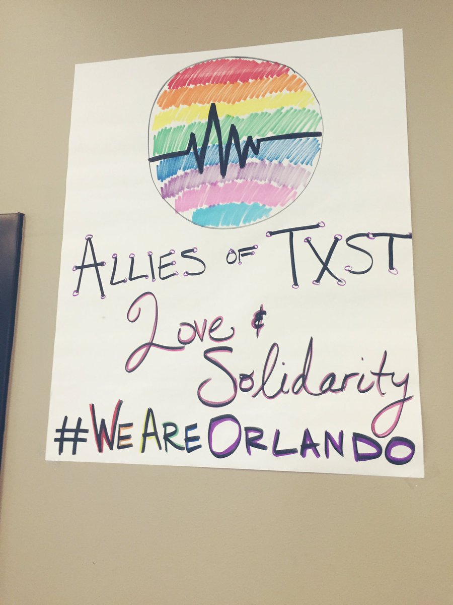 lbjsc's tweet image. Stop by the Hub for buttons, ribbons, and bracelets to support the Pulse Memorial Service @2:30pm on the 4th floor!