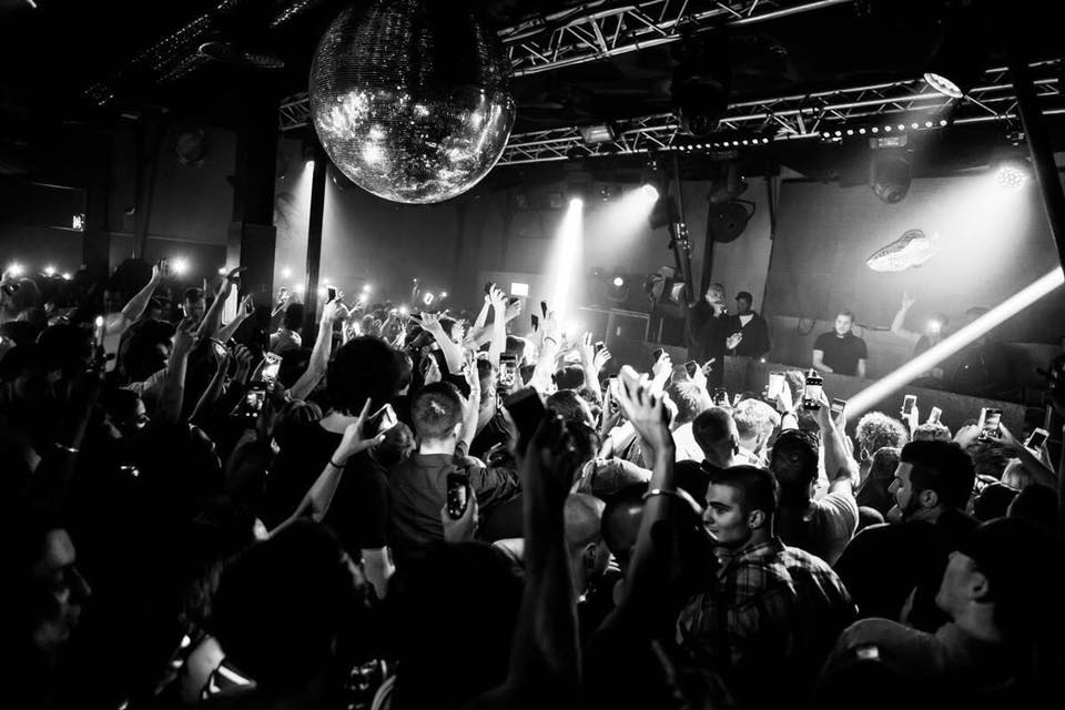 EmbargoRPBLCA's tweet photo. You know where to be tonight... #ArtfulDodger
VIP Enquiries: https://t.co/v58Y1oTpEs
#cubaiscalling https://t.co/3mgFZdwIRx